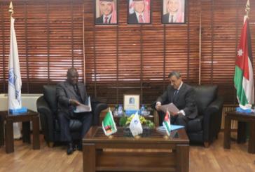 رئيس تجارة عمان يدعو لتعزيز علاقات المملكة التجارية مع زامبيا